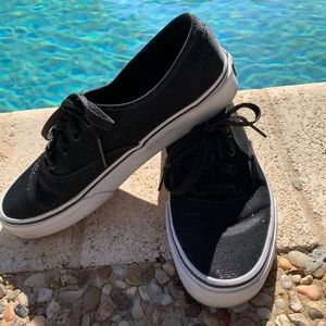 Black sparkly Van’s lace up lo pro sneakers size 7
